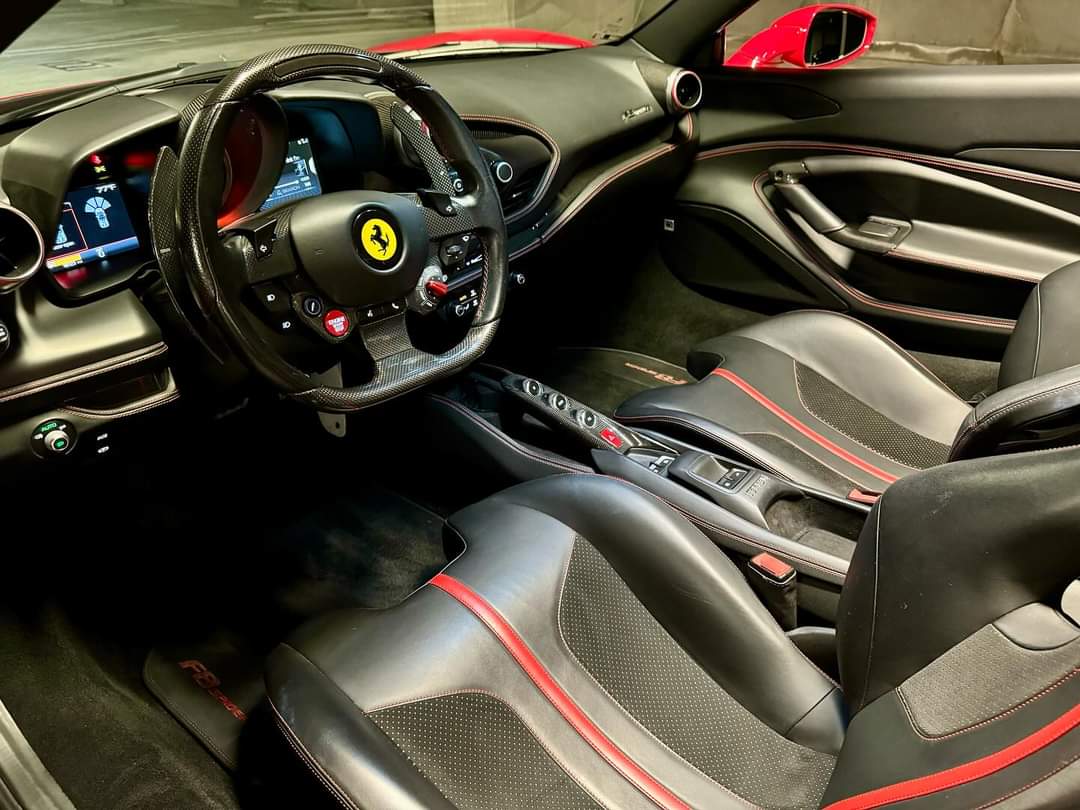 Ferrari 488 PISTA/ 812/ F8 Carbon Seats