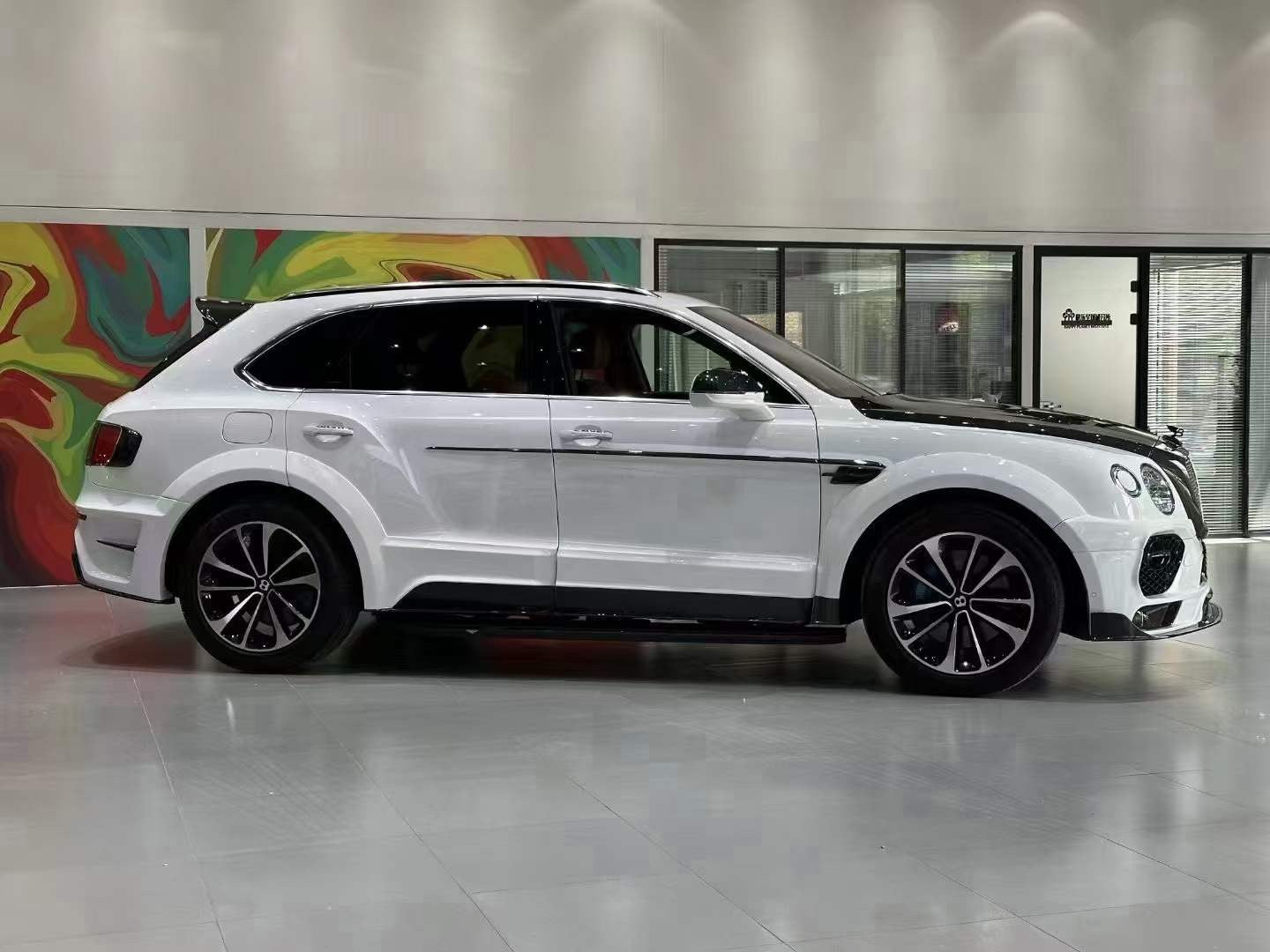 Mansory Carbon Fiber Widebody kit set for Bentley Bentayga