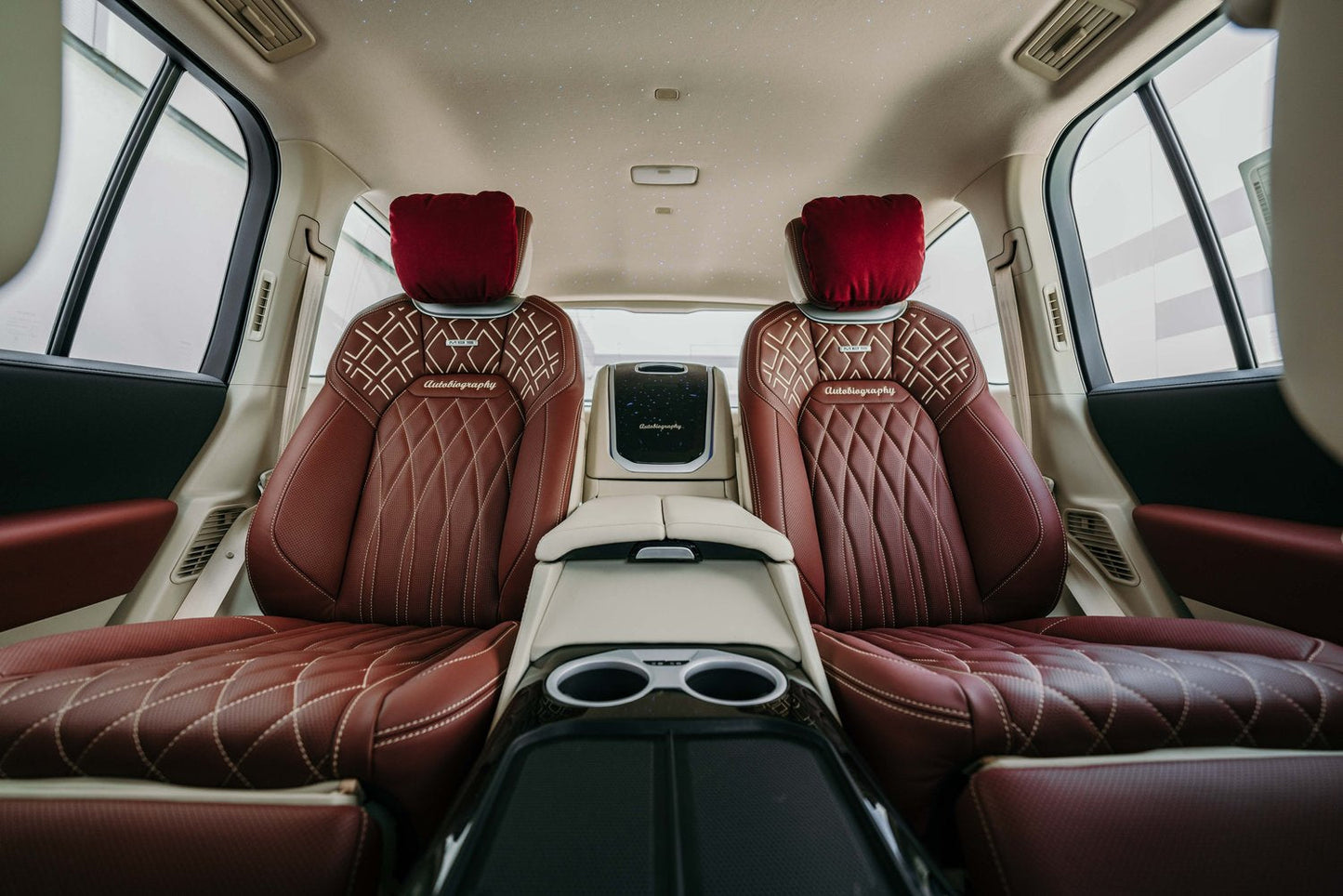 Toyota Land Cruiser 300 LUXURY REAR SEATS