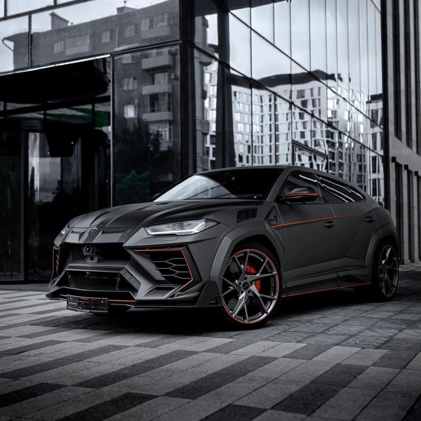 Forged Carbon Fiber  WIDE BODY KIT LAMBORGHINI URUS