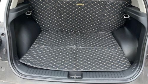 DIAMOND Design Boot Mat For Mahindra XUV500 2015-17