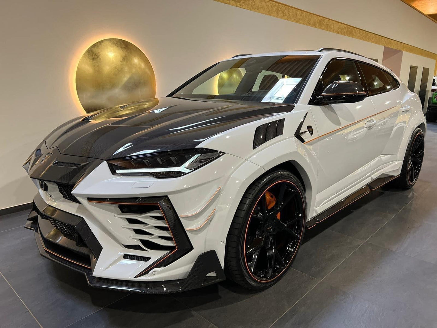 Forged Carbon Fiber  WIDE BODY KIT LAMBORGHINI URUS