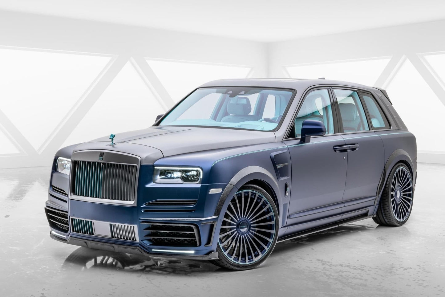 Mansory Widebody Aerodynamic Body Kit Rolls Royce Cullinan 2018-2021