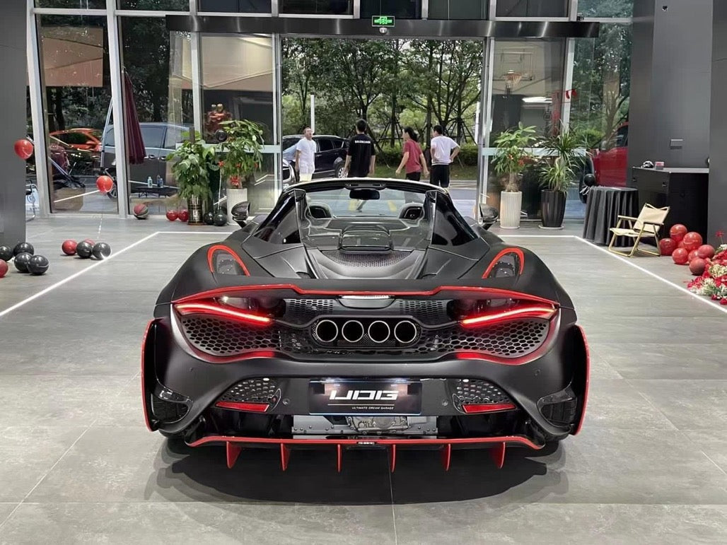 McLaren 720S converted to 765LT body kit with Novitec-style