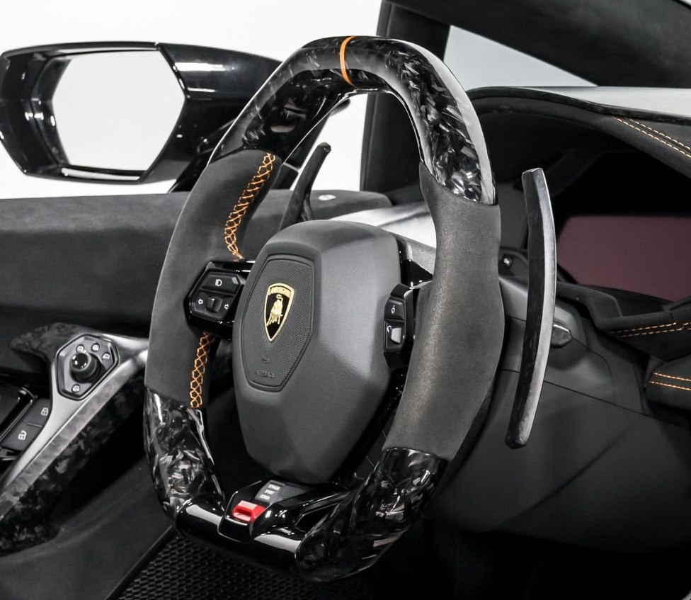 LAMBORGHINI HURACAN CUSTOM CARBON FIBER STEERING WHEEL | HURACAN SPYDER EVO