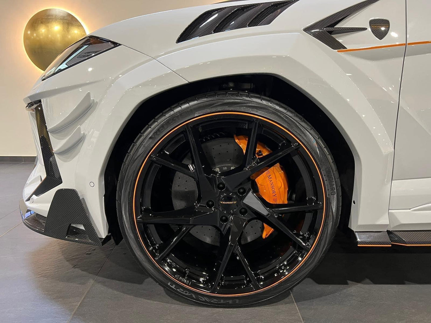 Forged Carbon Fiber  WIDE BODY KIT LAMBORGHINI URUS