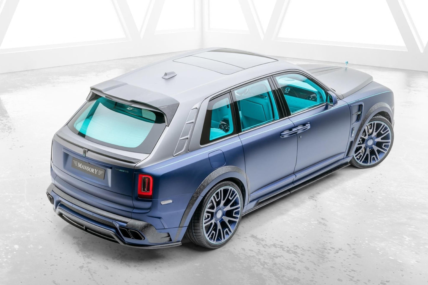 Mansory Widebody Aerodynamic Body Kit Rolls Royce Cullinan 2018-2021