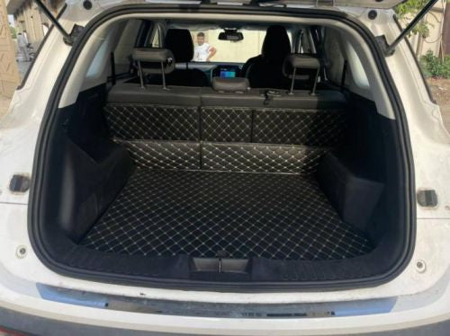 Diamond Design Boot Mat For Mahindra XUV500 2018-21