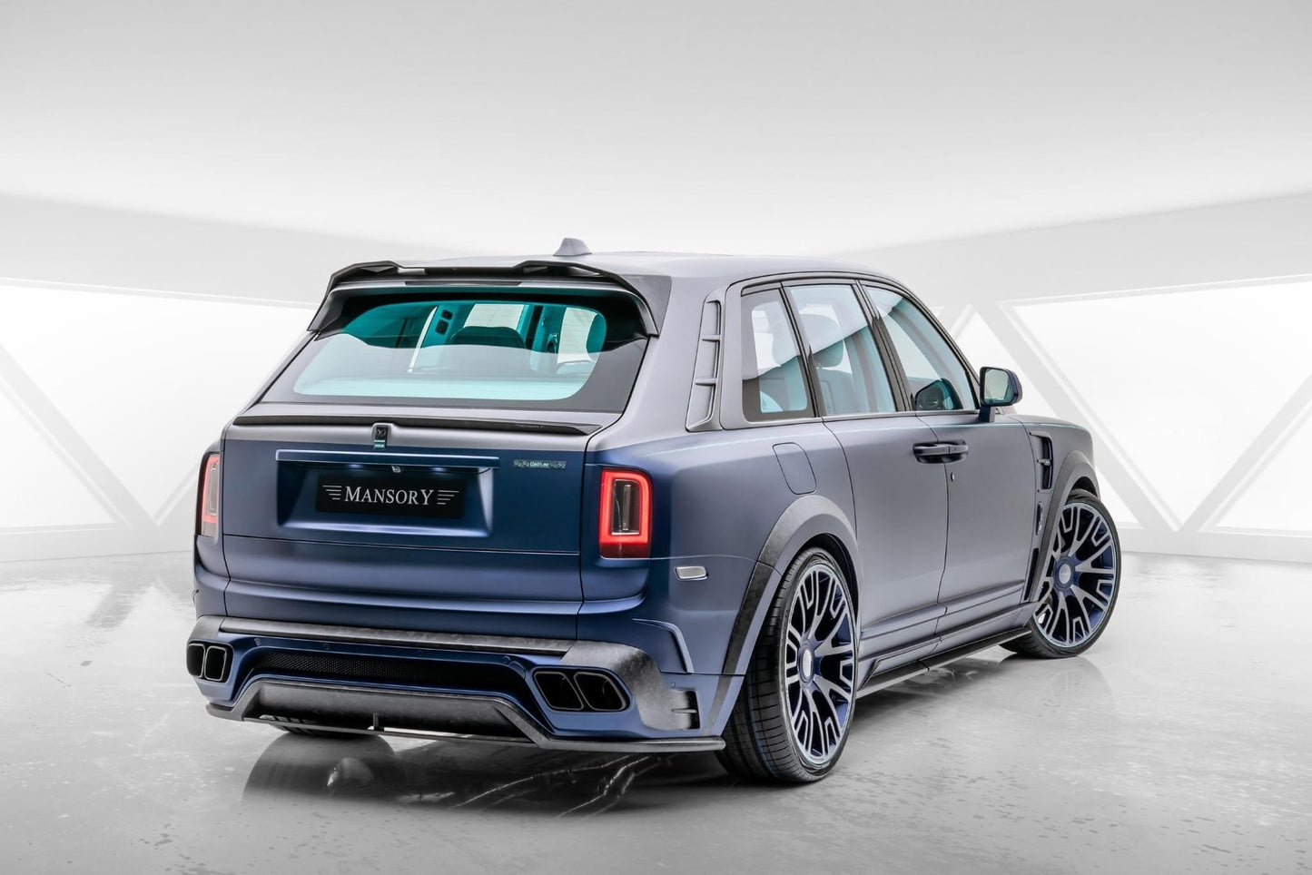 Mansory Widebody Aerodynamic Body Kit Rolls Royce Cullinan 2018-2021