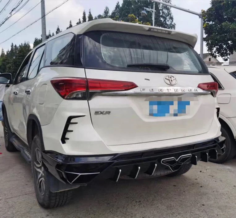 Toyota Fortuner 2016-21 Conversion To Lamborghini Urus style