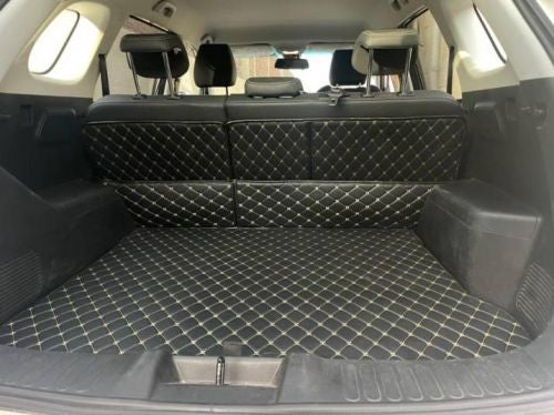 Diamond Design Boot Mat For Mahindra XUV500 2018-21